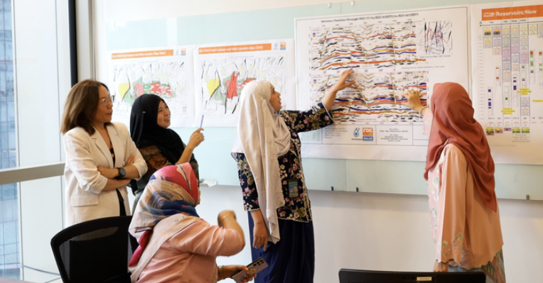 洛克石油馬來(lái)西亞女性員:女性的力量 | 洛克石油馬來(lái)西亞女性員工專訪